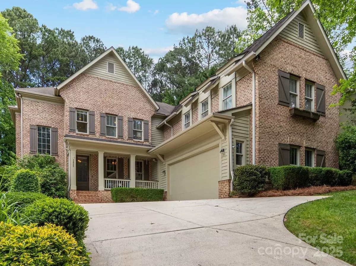 Charlotte, NC 28216,3825 Mountain Cove DR