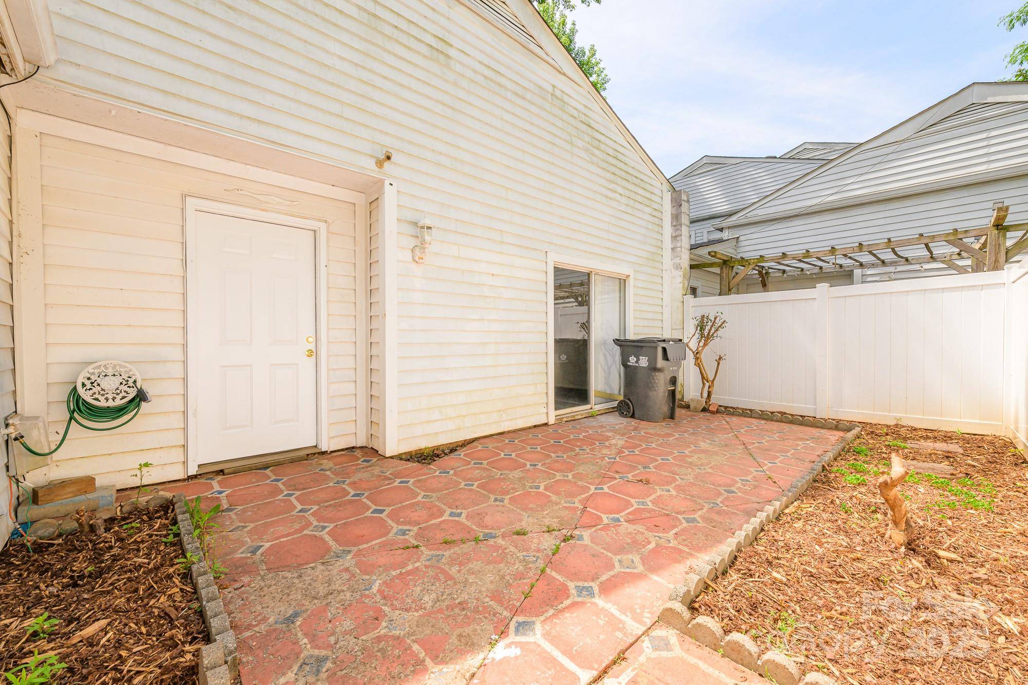 Charlotte, NC 28227,7129 Stonington LN