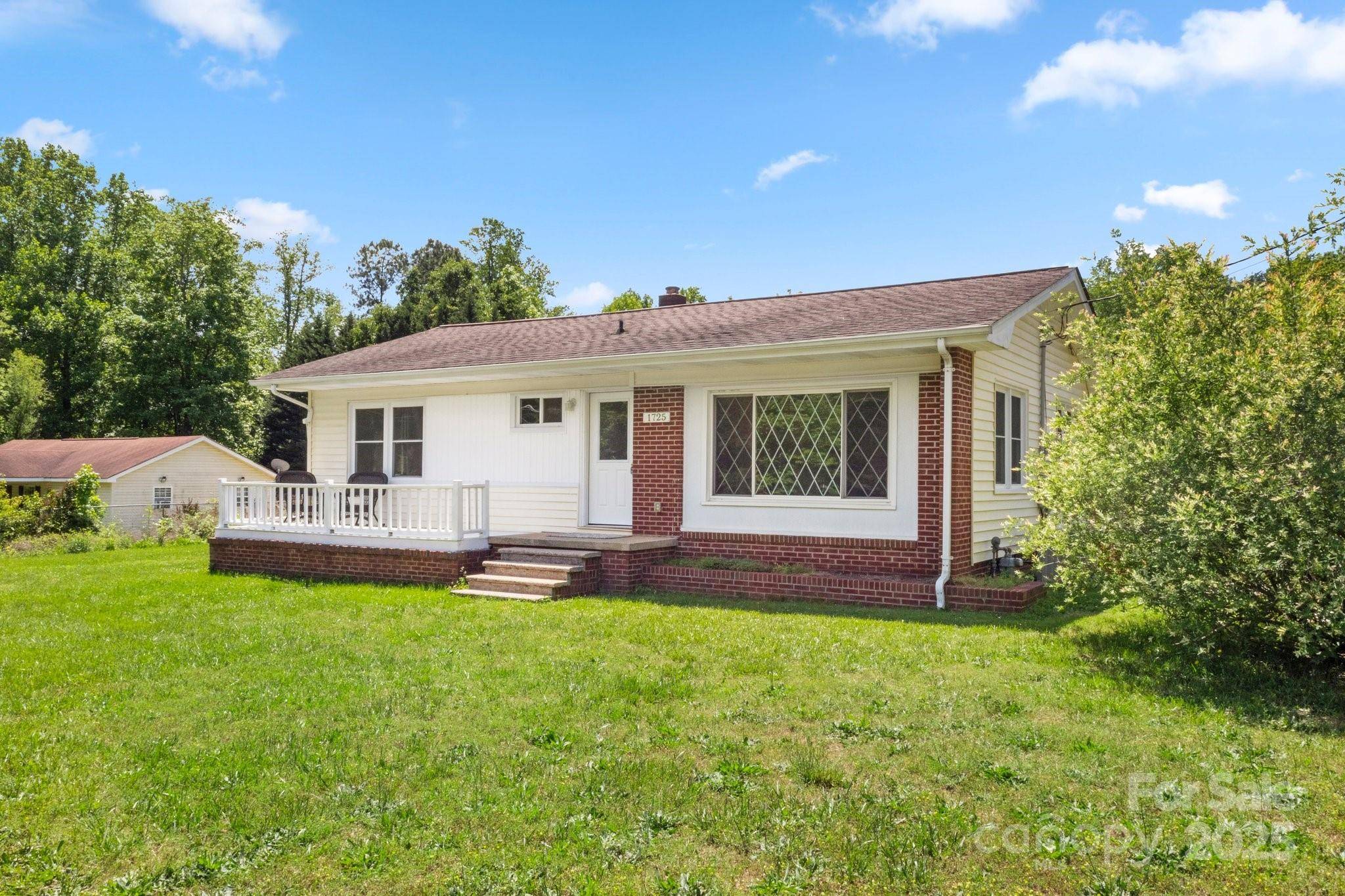 Shelby, NC 28150,1725 Fallston RD