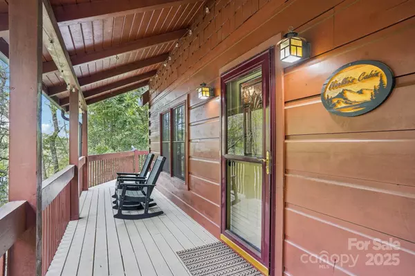 Blowing Rock, NC 28605,909 Niley Cook RD