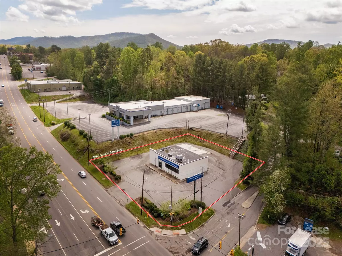 Asheville, NC 28805,579 Tunnel RD