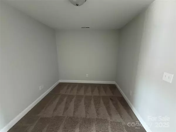Harrisburg, NC 28075,6256 Culbert ST #187