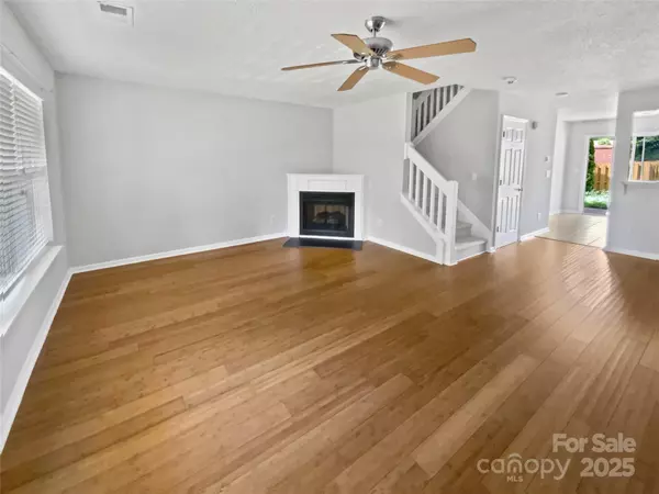 Charlotte, NC 28269,6457 Saint Bernard WAY