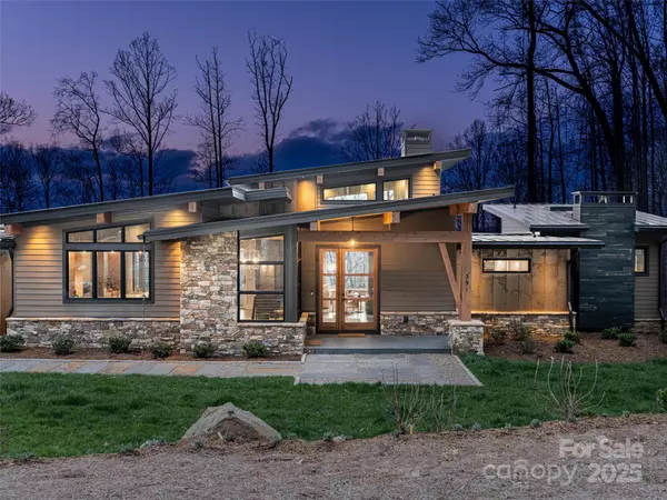 Swannanoa, NC 28778,391 High Hickory TRL