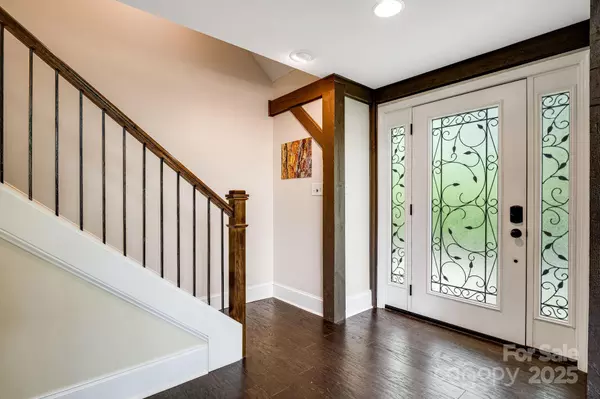 Asheville, NC 28805,8 Quinn CT