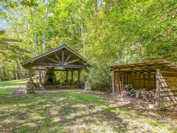 Mars Hill, NC 28753,34 Laurel HTS