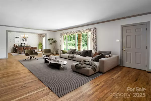 Asheville, NC 28803,426 Vanderbilt RD