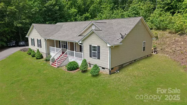 207 Lakeview DR, Marion, NC 28752