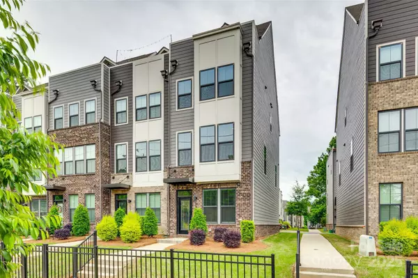 Charlotte, NC 28211,556 Billingsley RD