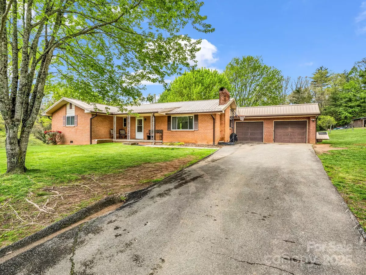 Penrose, NC 28766,167 Whitener RD
