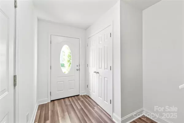 Fort Mill, SC 29708,1707 Kashmir White LN