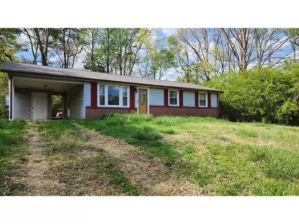 North Wilkesboro, NC 28659,255 Shatley Orchard ST