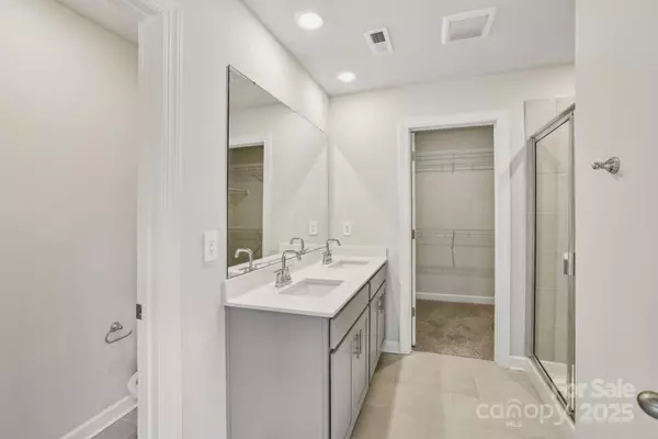 York, SC 29745,820 Blue Canyon DR