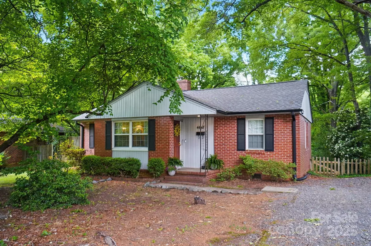 Charlotte, NC 28209,4647 General Pershing DR