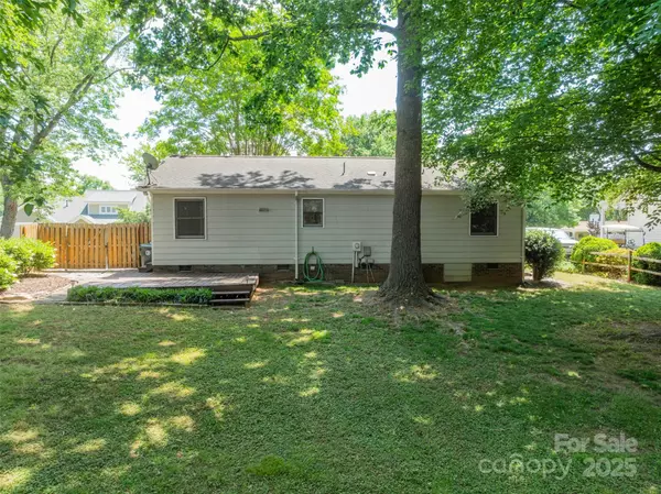 Cornelius, NC 28031,21614 Colina DR