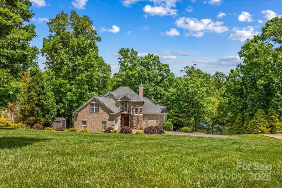 141 Ridge Top RD, Mooresville, NC 28117