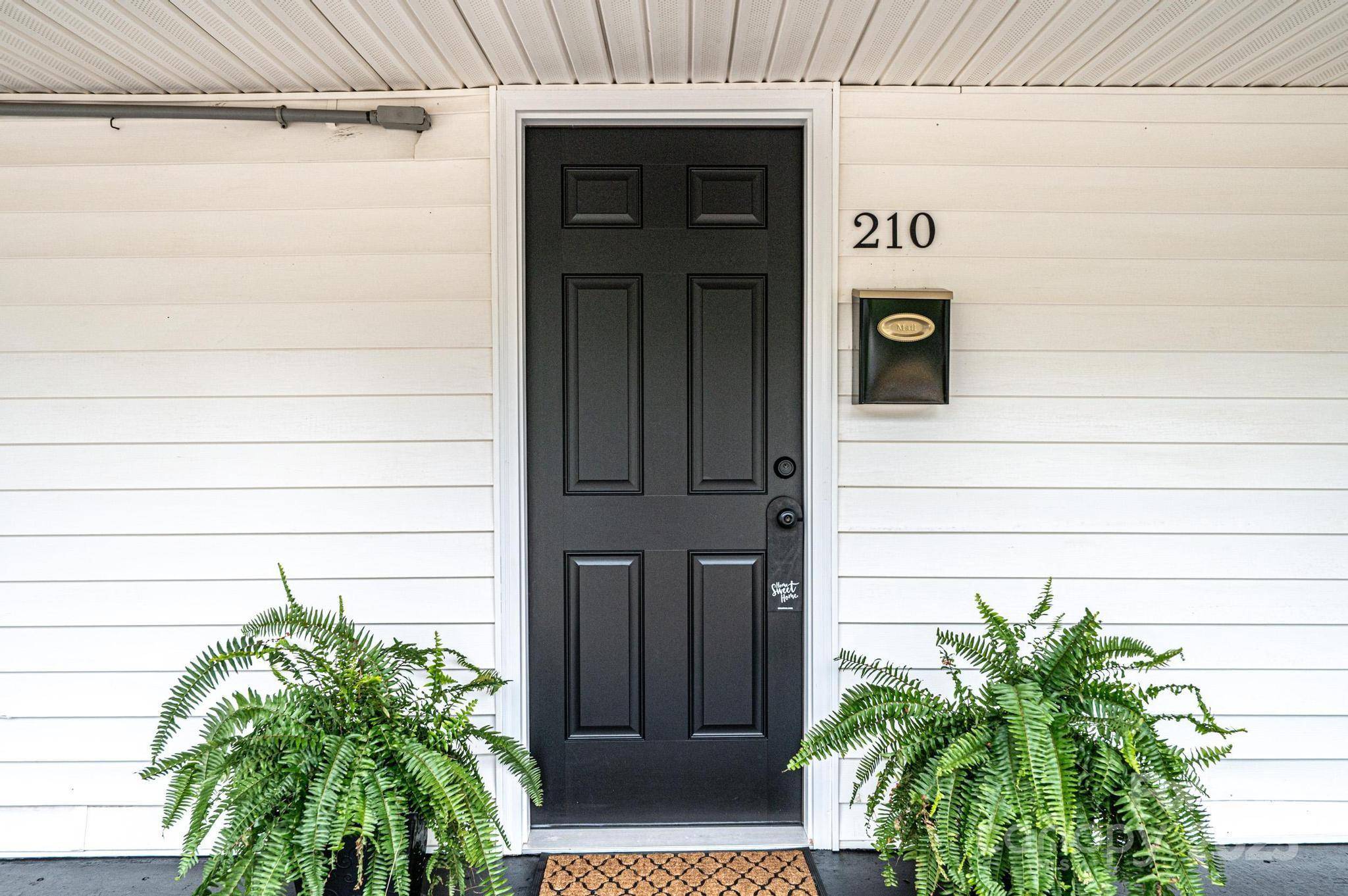 Newton, NC 28658,210 W 15th ST