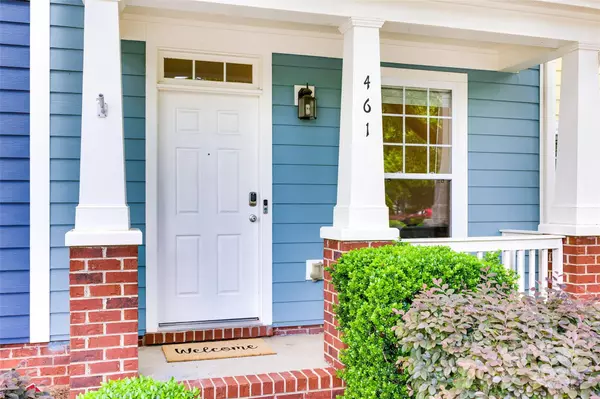 Charlotte, NC 28208,461 Hurston CIR
