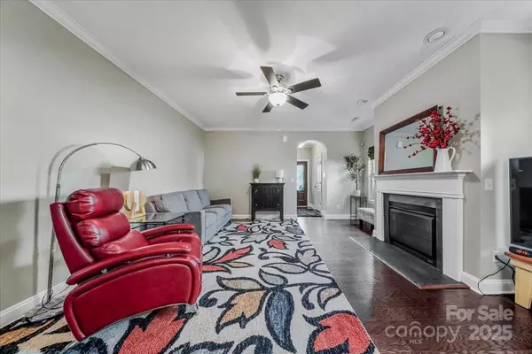 Mooresville, NC 28117,204 Aztec CIR