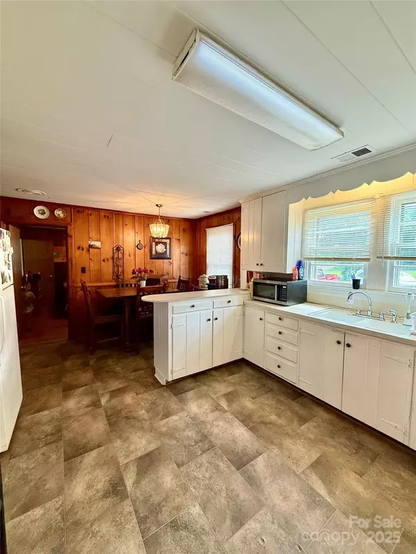 Lawndale, NC 28090,214 E Double Shoals RD