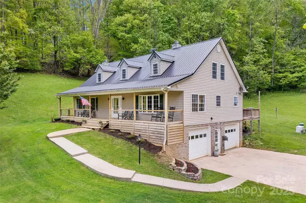 423 Cad Campbell RD, Bakersville, NC 28705