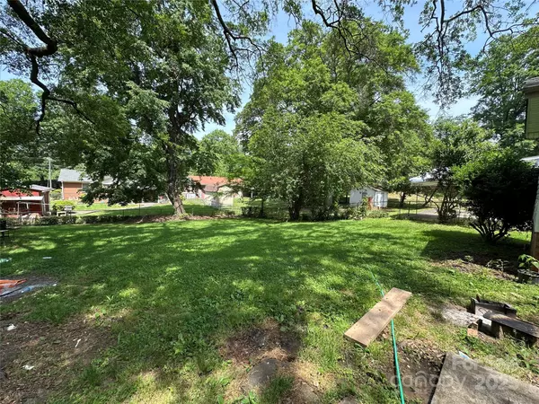 Charlotte, NC 28217,3720 Blandwood DR
