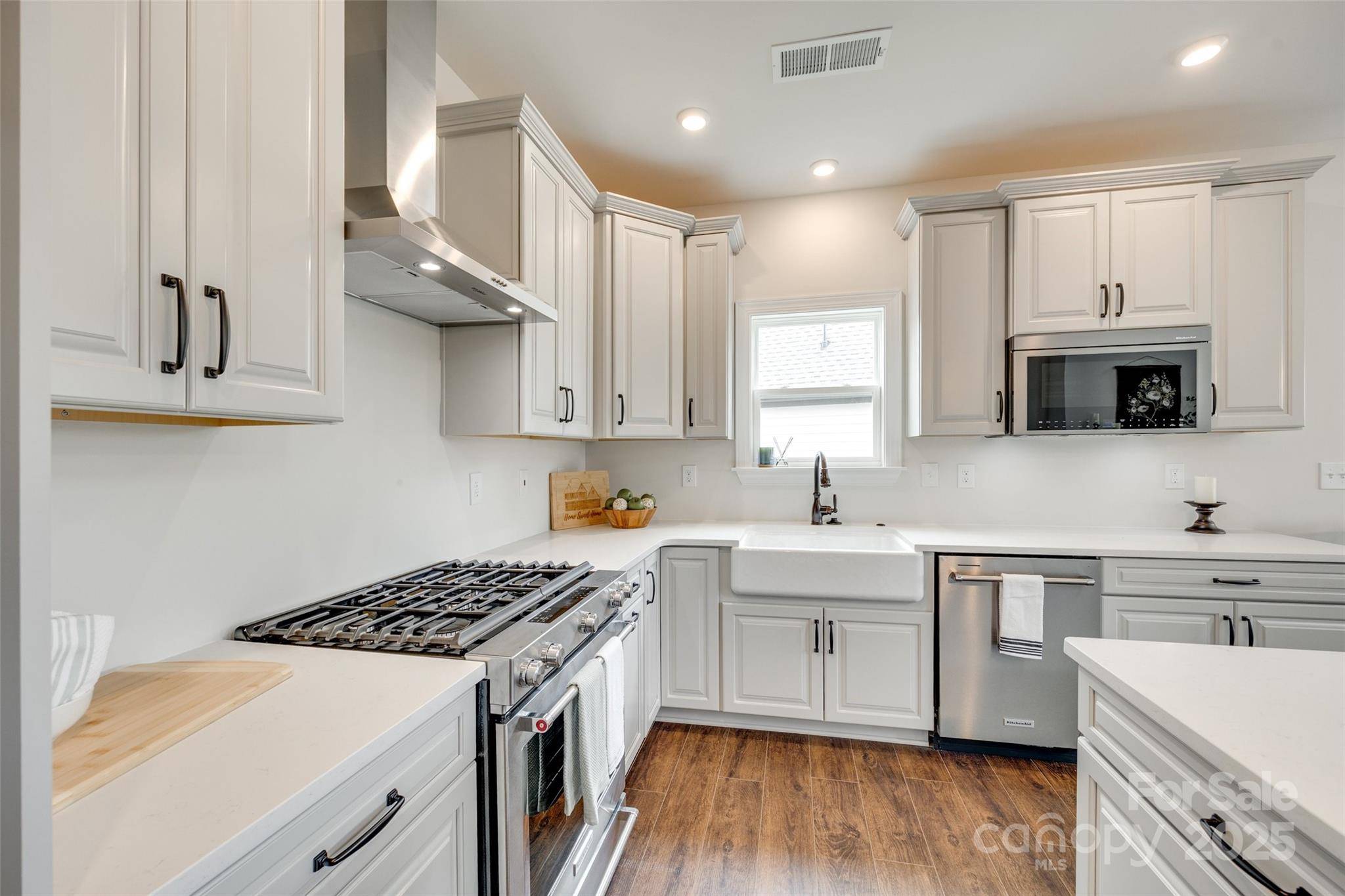 Charlotte, NC 28278,18011 Wilbanks DR