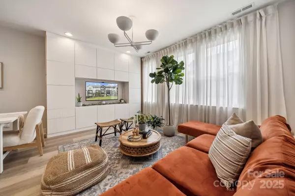 Charlotte, NC 28208,614 West End DR