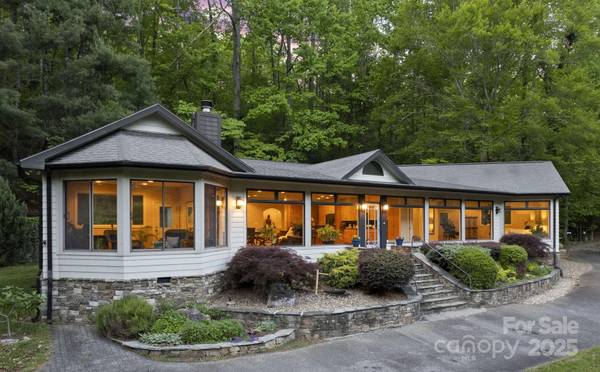 451 Pacolet Pond LN, Tryon, NC 28782