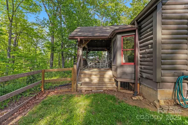 Balsam Grove, NC 28708,214 Hubert Mccall RD