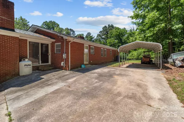 Albemarle, NC 28001,24501 Canton RD