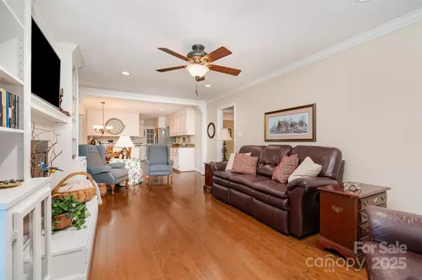 Matthews, NC 28105,14027 Springwater DR