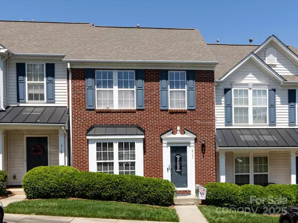 Denver, NC 28037,2147 Lake Breeze LN