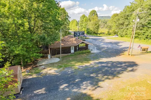 Spruce Pine, NC 28777,14622 226 HWY