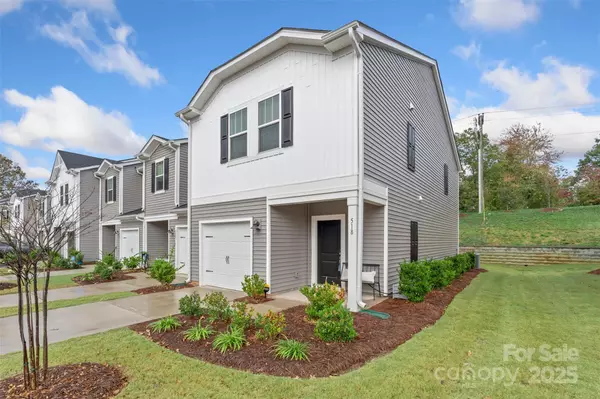 Fort Mill, SC 29715,518 Tayberry LN