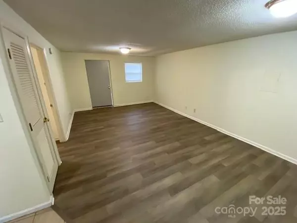 Gastonia, NC 28052,5309 Lewis RD