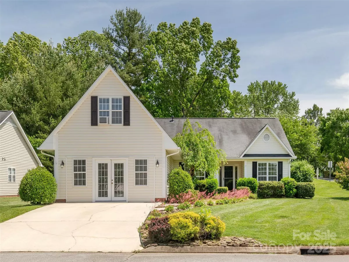 Fletcher, NC 28732,14 Stonehollow RD