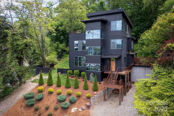 53 Buchanan PL, Asheville, NC 28801