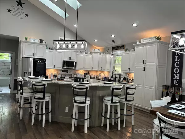 Weaverville, NC 28787,45 Mareldo DR