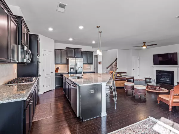 Charlotte, NC 28278,15429 Topanga DR