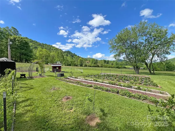 Marshall, NC 28753,550 Joe Payne RD