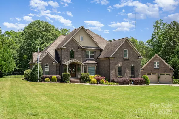 5183 Mill Race LN, Lancaster, SC 29720