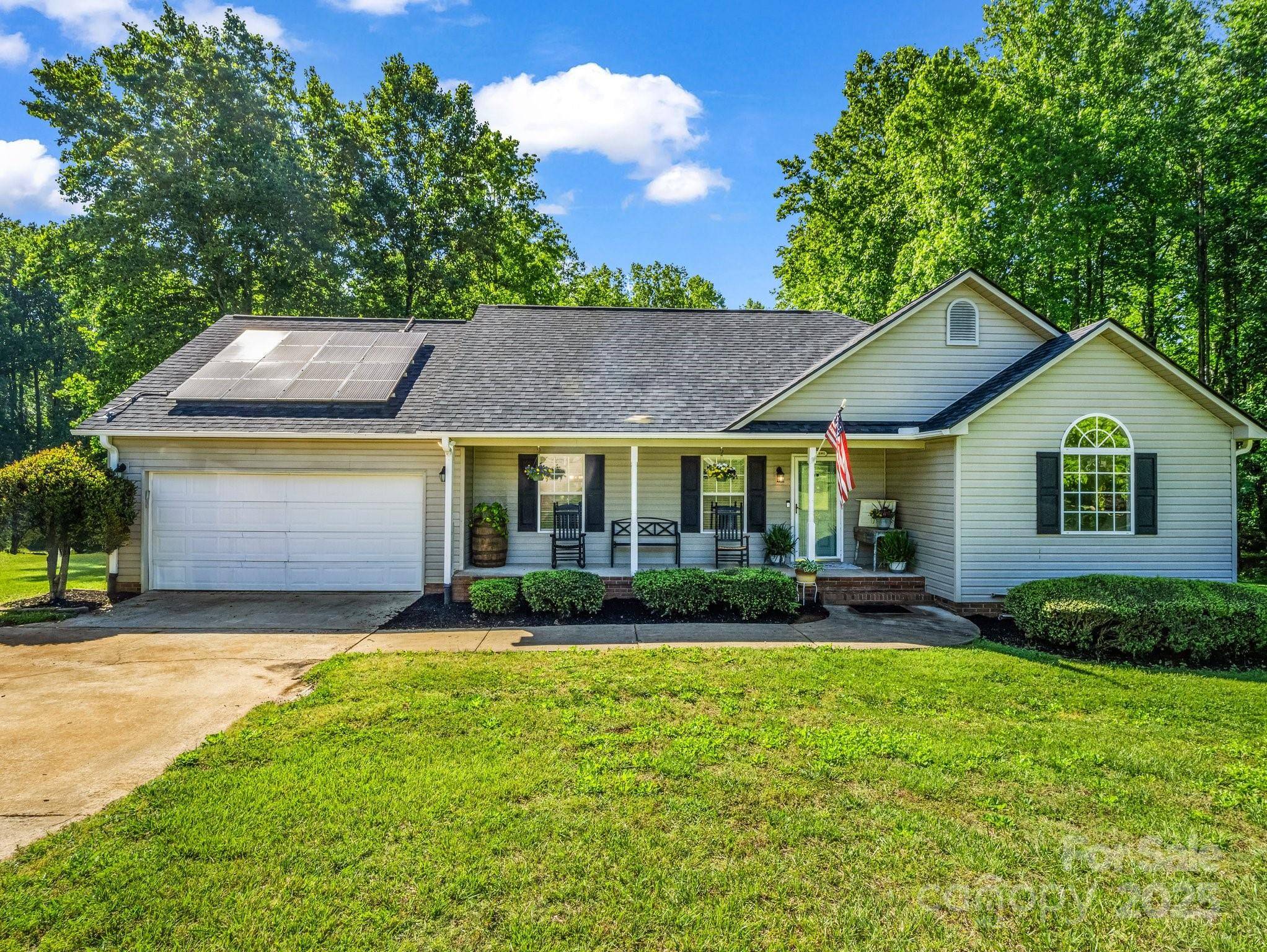 Gaffney, SC 29341,126 Deer Track LN