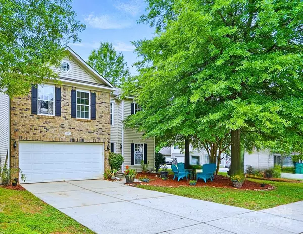 Charlotte, NC 28262,1332 Waterlily LN