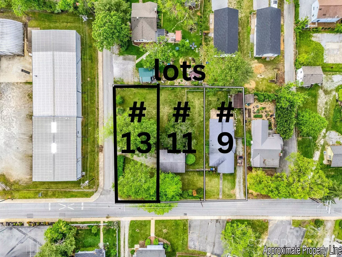 Hendersonville, NC 28792,616 Ray AVE #13