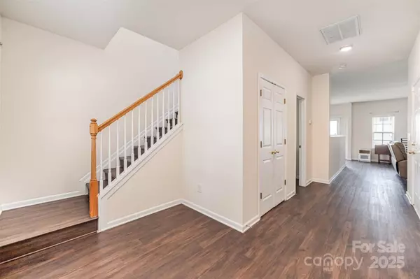 Charlotte, NC 28278,13612 Singleleaf LN