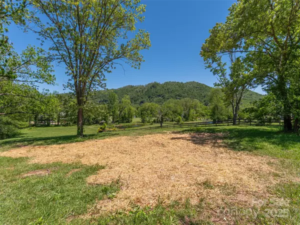 Fletcher, NC 28732,1132 Cane Creek RD