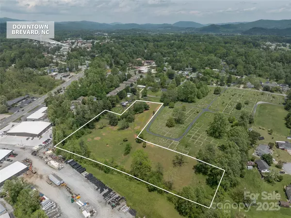 Brevard, NC 28712,99999 Hamilton DR