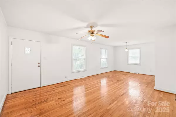 Charlotte, NC 28209,1320 Hartford AVE