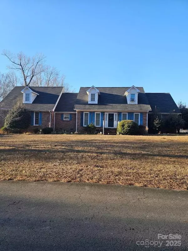 New Bern, NC 28560,100 Boros LNDG